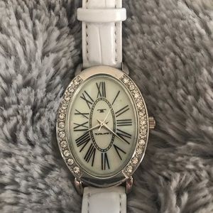 Tavan women’s stainless steel SWISS watch like new